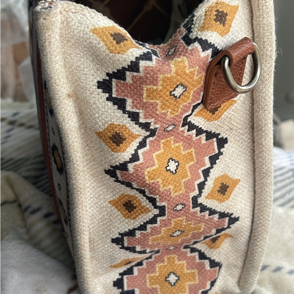 Wrangler Cream and Brown Crossbody Bag with Tribal Embroidery